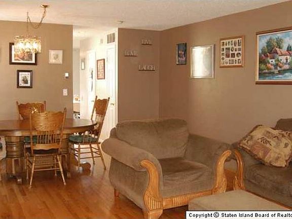 Dining/living area