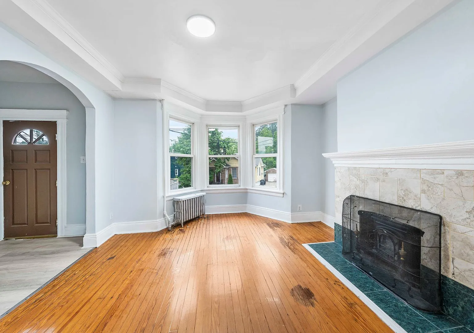 2 bed, 1.0 bath, $2,400 — Photo 2