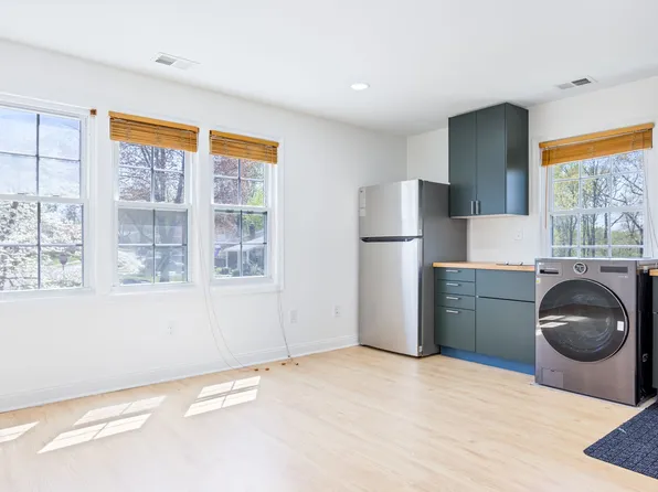 2650 Falmouth Ct, Woodbridge, VA 22192