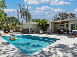 7412 Starfish Dr, Sarasota, FL 34231