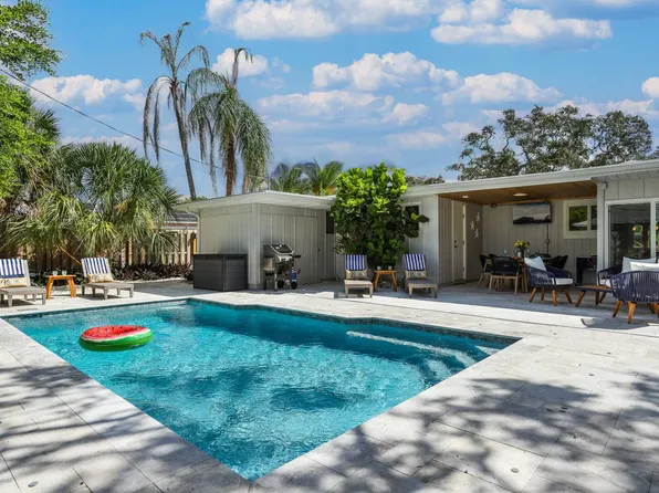 7412 Starfish Dr, Sarasota, FL 34231