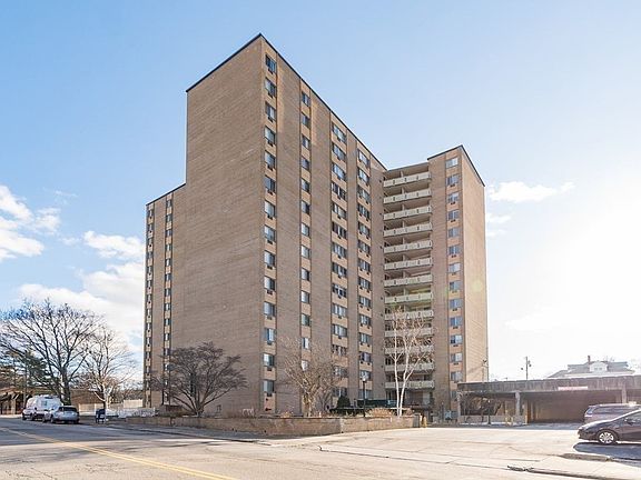 4th image of 1025 Hancock St Unit 7F