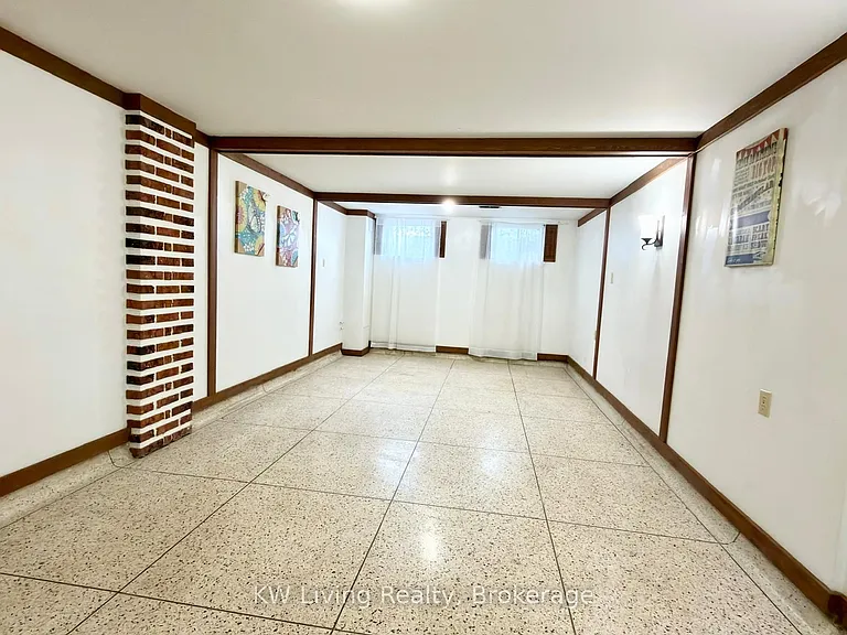 125 Underhill Dr — Photo 11