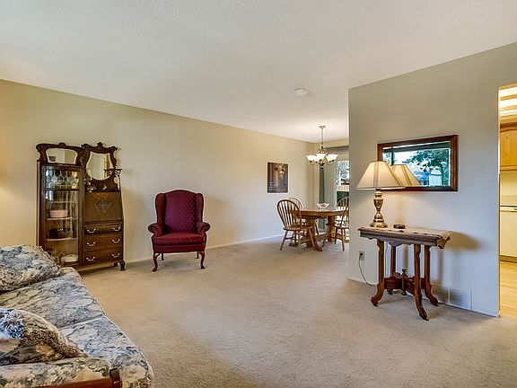 3rd image of 4703 El Camino Dr
