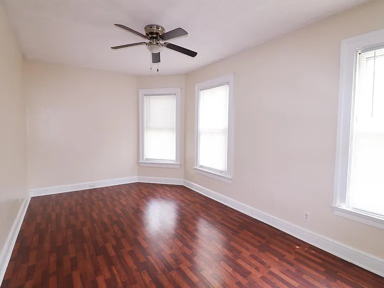 2615 Eden Avenue — Photo 9