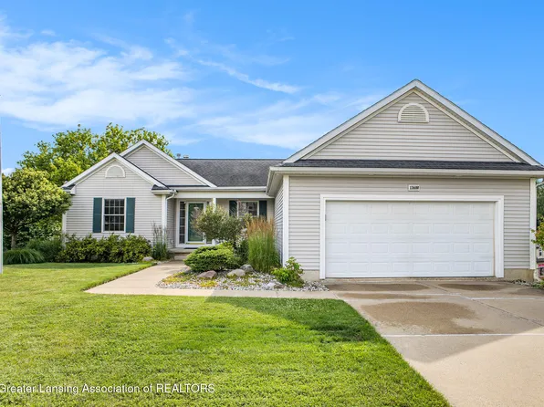 13688 Harvest Ln, Bath, MI 48808