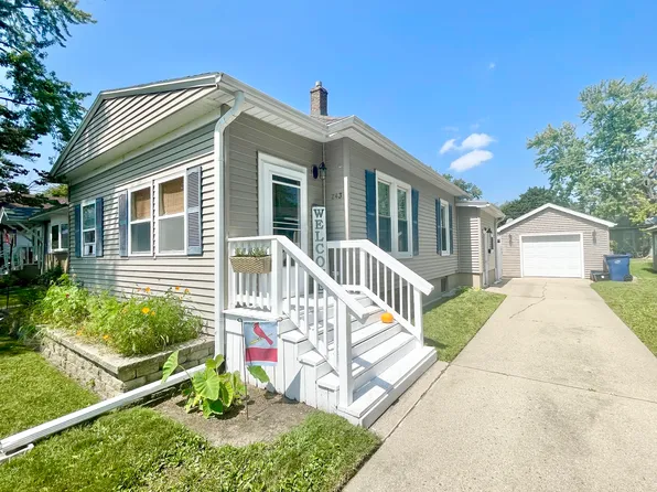 243 10th St, La Salle, IL 61301