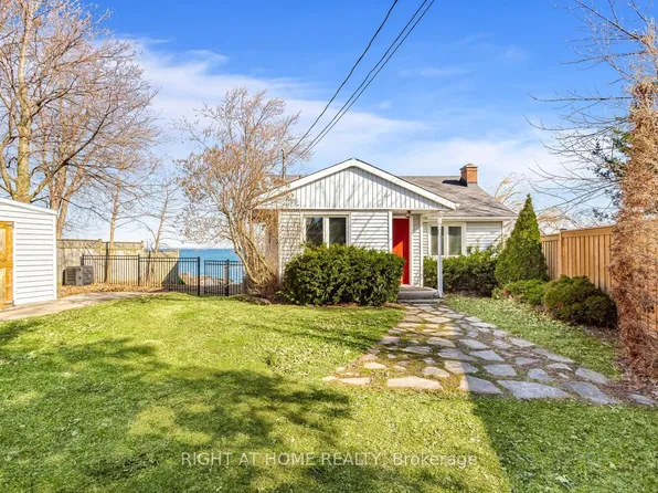 18 1/2 Lakeshore Dr, Hamilton, ON L8E 5C6