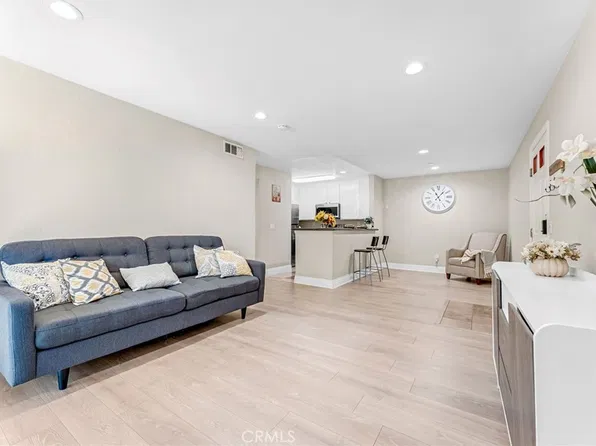 2550 San Gabriel Way Unit 105, Corona, CA 92882