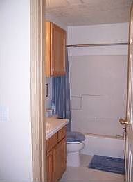 3rd image of 2912 N Glenbrook Ln