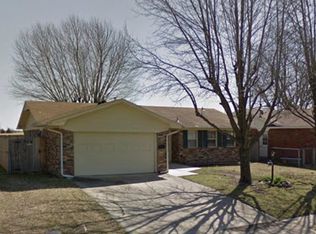 413 N Oklahoma St, Pryor, OK 74361