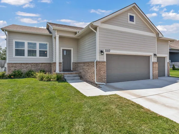 1117 E Prairie Hill Cir, Wichita, KS 67219
