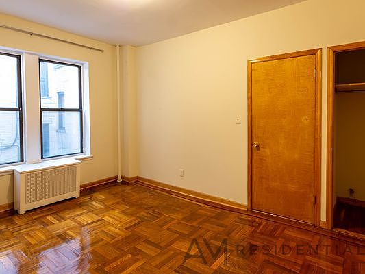 2nd image of 302 Marine Ave #Ab