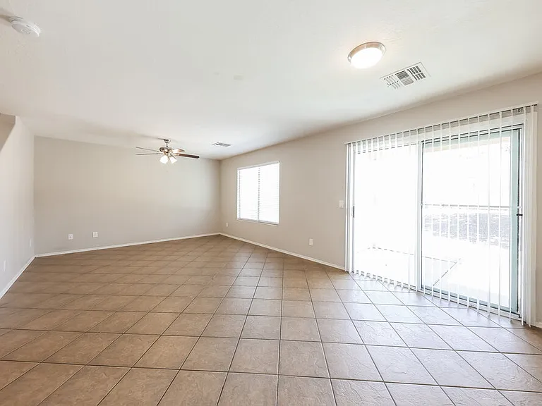 24254 W Desert Bloom St — Photo 10