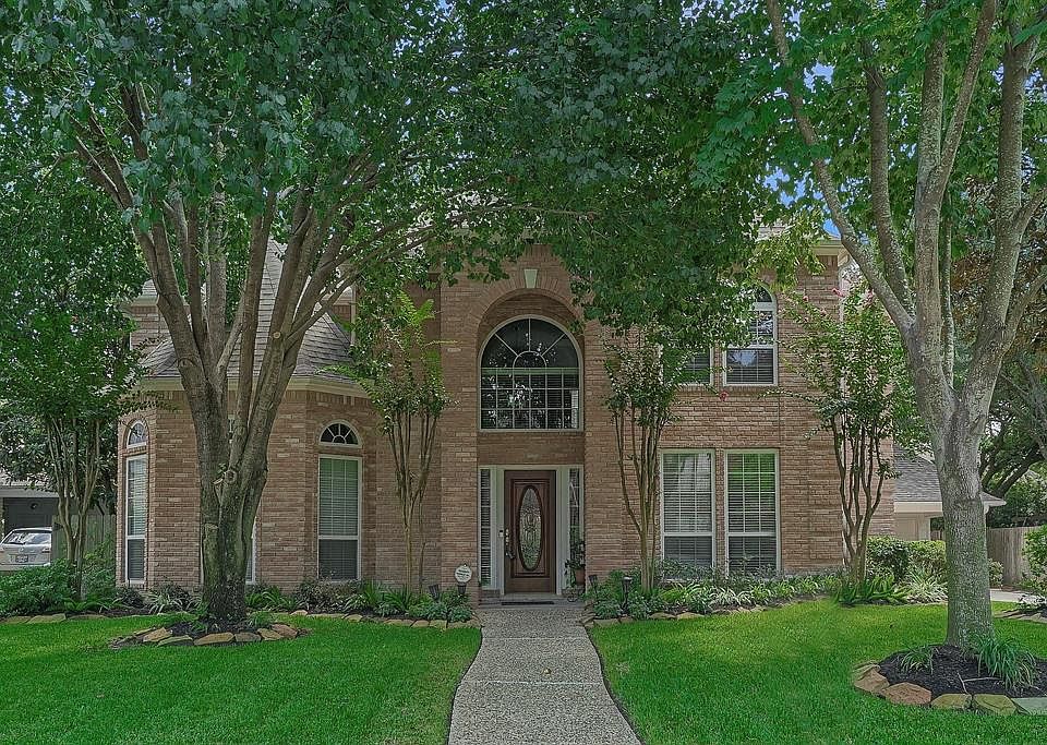 1st image of 13318 Misty Hills Dr