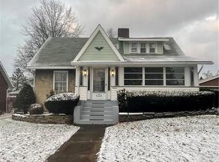 11 Ridgeway Ave, Greenville, PA 16125