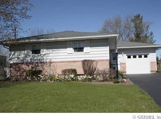 43 Academy Dr, Rochester, NY 14623