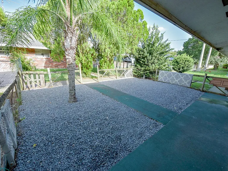 1412 N Tropical Ave — Photo 16