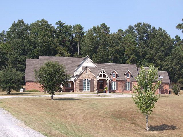 2nd image of 240 Boundary Line Dr