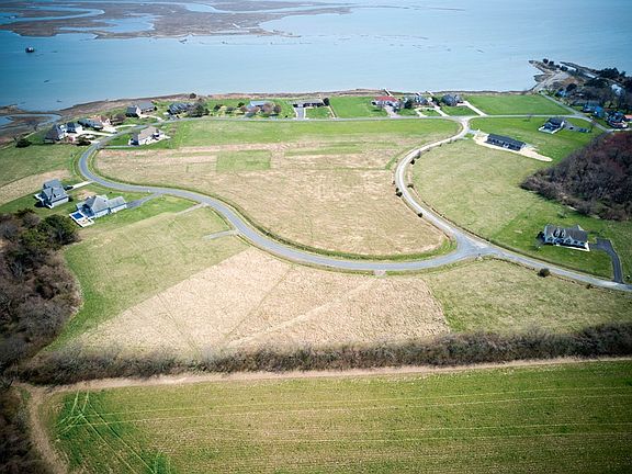 3rd image of 22 Channel Rd #22