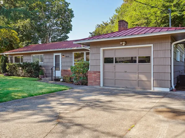 803 N Hawthorne Ct, Canby, OR 97013