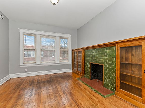 3rd image of 5034-5042 S Champlain Ave #5036-3