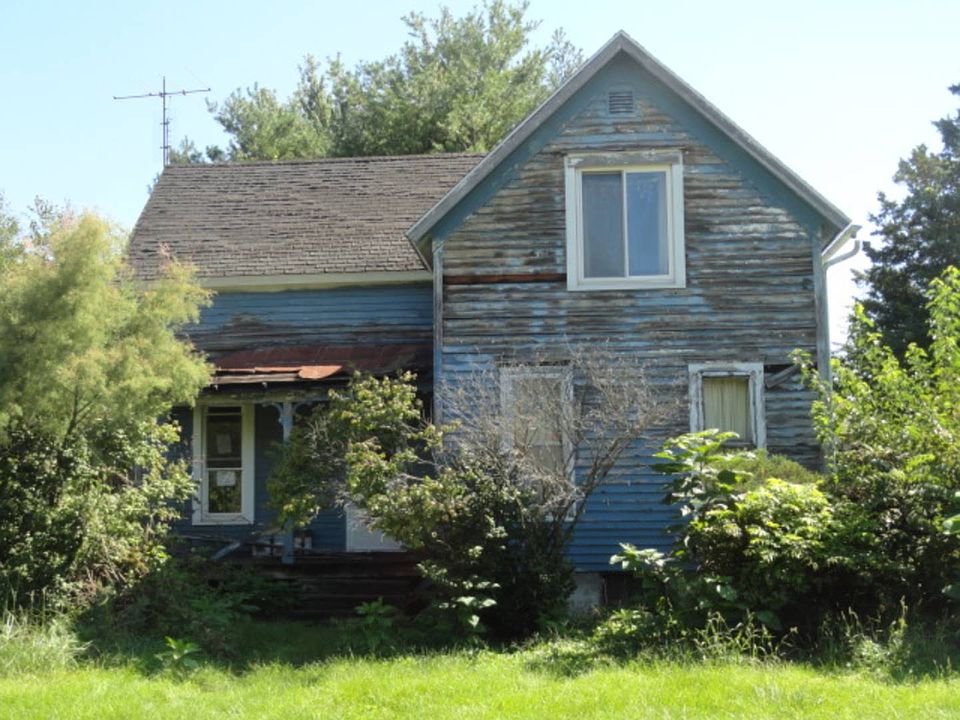 2nd image of 543 Liberty St