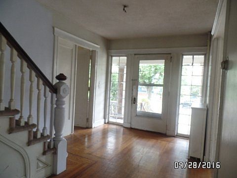 5th image of 443 Magie Ave
