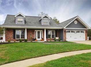 16618 Green Needle Ct, Ballwin, MO 63011