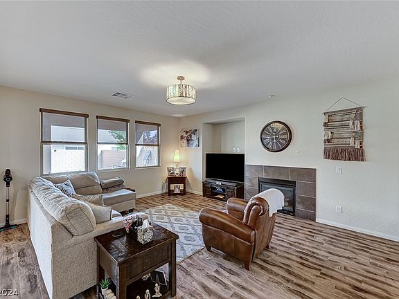5th image of 190 Walkinshaw Ave