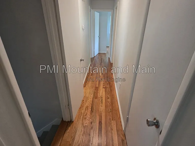 4 Erwin Dr — Photo 8