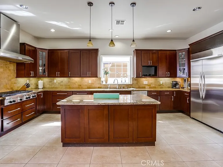 12525 Miranda St — Photo 3