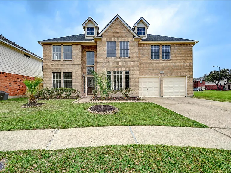 11906 Dinosaur Valley Dr — Photo 2
