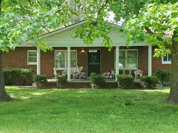 2408 W Poplar St, Harrisburg, IL 62946