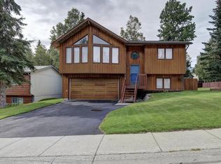 8920 Kak Island St, Eagle River, AK 99577