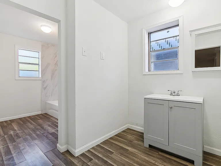 1836 Plaza Dr — Photo 13