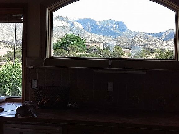 4th image of 10 Cinco Cir