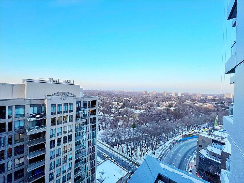 1st image of 395 Bloor St E #1506