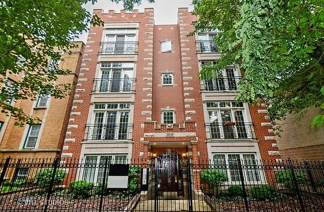 1st image of 2047 W Morse Ave #3