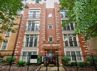 2047 W Morse Ave #3, Chicago, IL 60645