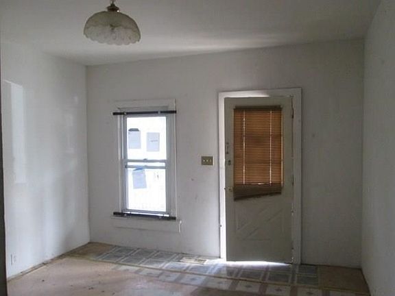 3rd image of 326-328 Temple #Home
