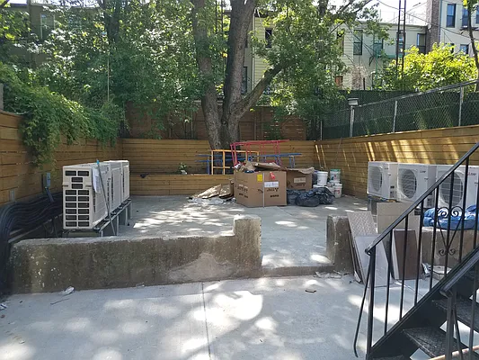 Rented by PM Management | media 4