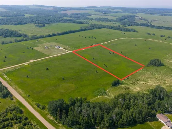 4 Eastwood Ridge Ests, Woodlands County, AB T7S 2A2