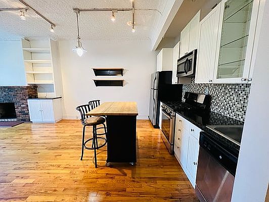 3rd image of 743 Union St APT 3R