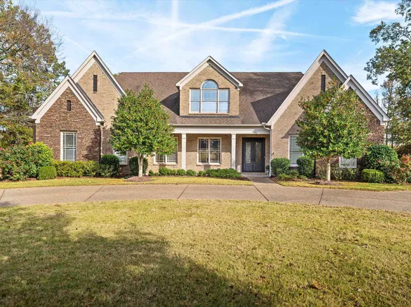 35 Lake Edge Dr, Piperton, TN 38017