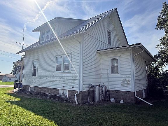 2nd image of 314 S Irons St