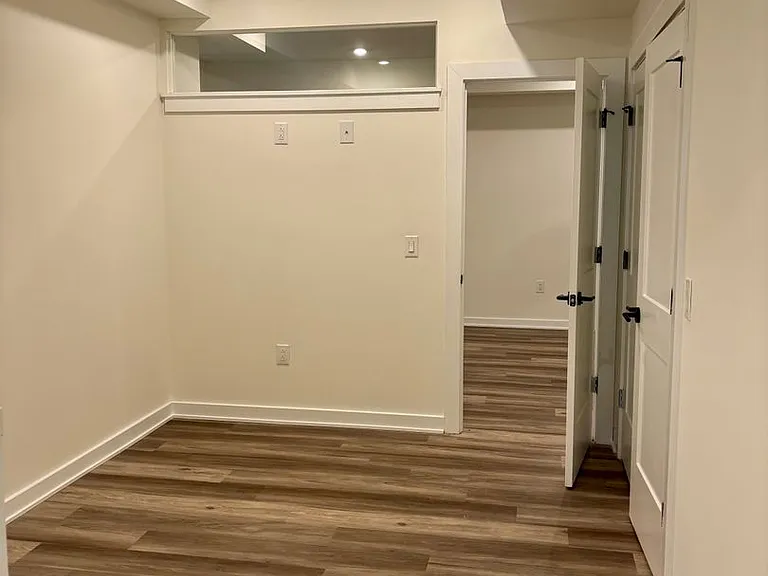 Stunning New Luxury Apartments at The Vienna — Photo 109
