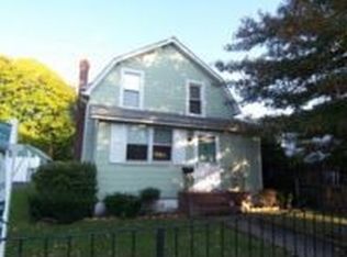 13 Henry St, Kings Park, NY 11754