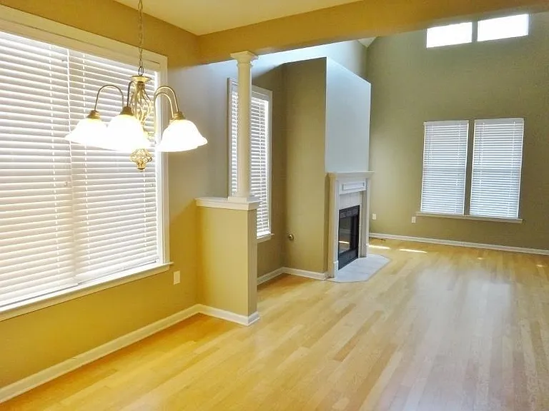 1327 Harbor Park Dr — Photo 16
