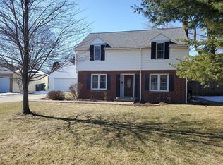 1107 Michigan Ave, Sturgis, MI 49091